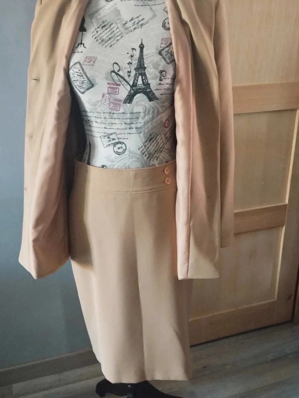 Tailleur falda color marrón claro,Top 3 Suisses, T40 – photo 6